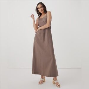 Pact Organic canopy Dress in deep Taupe